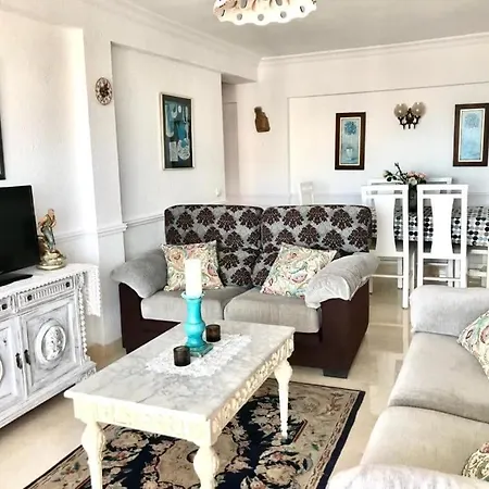 Cosy With Seaview, Pool And Close To Beach Fuengirola